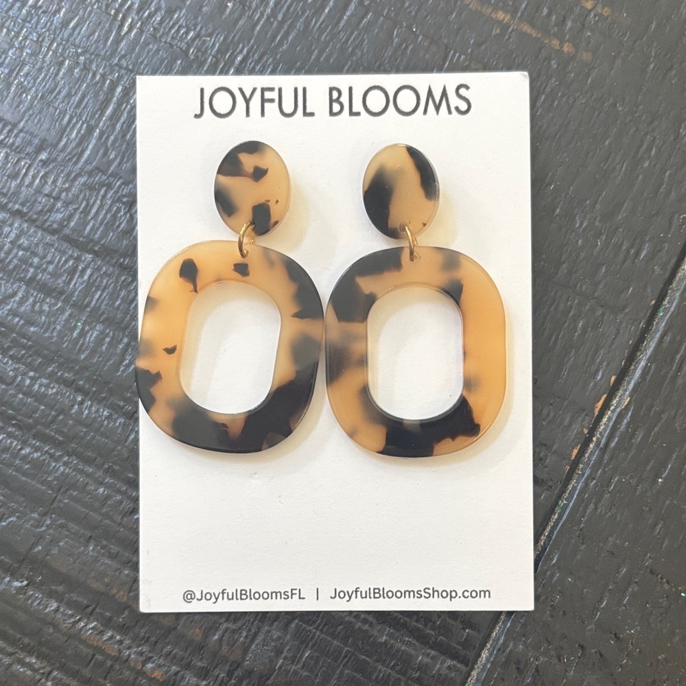Geometric Tortoise Marble Pattern Drop Earrings